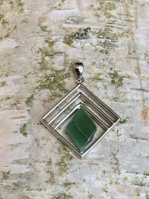 Pilunnguaq pendant in sterling silver 925 with Greenlandite