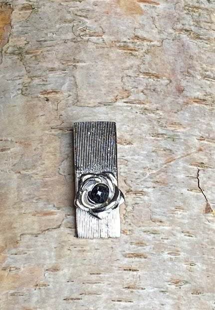 Najaaraq pendant in sterling silver 925 with Nuummit