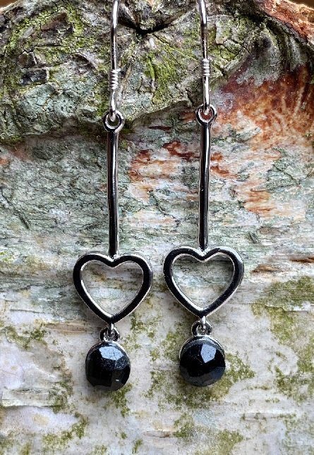 Arnannguaq earrings in sterling silver 925 with Nuummit
