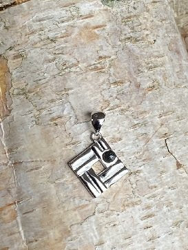 Pipaluk pendant in sterling silver 925 with Nuummit