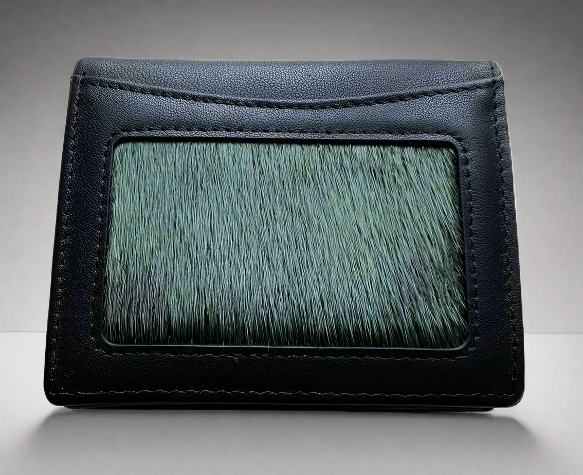 Leather wallet with sealskin 6 card pockets