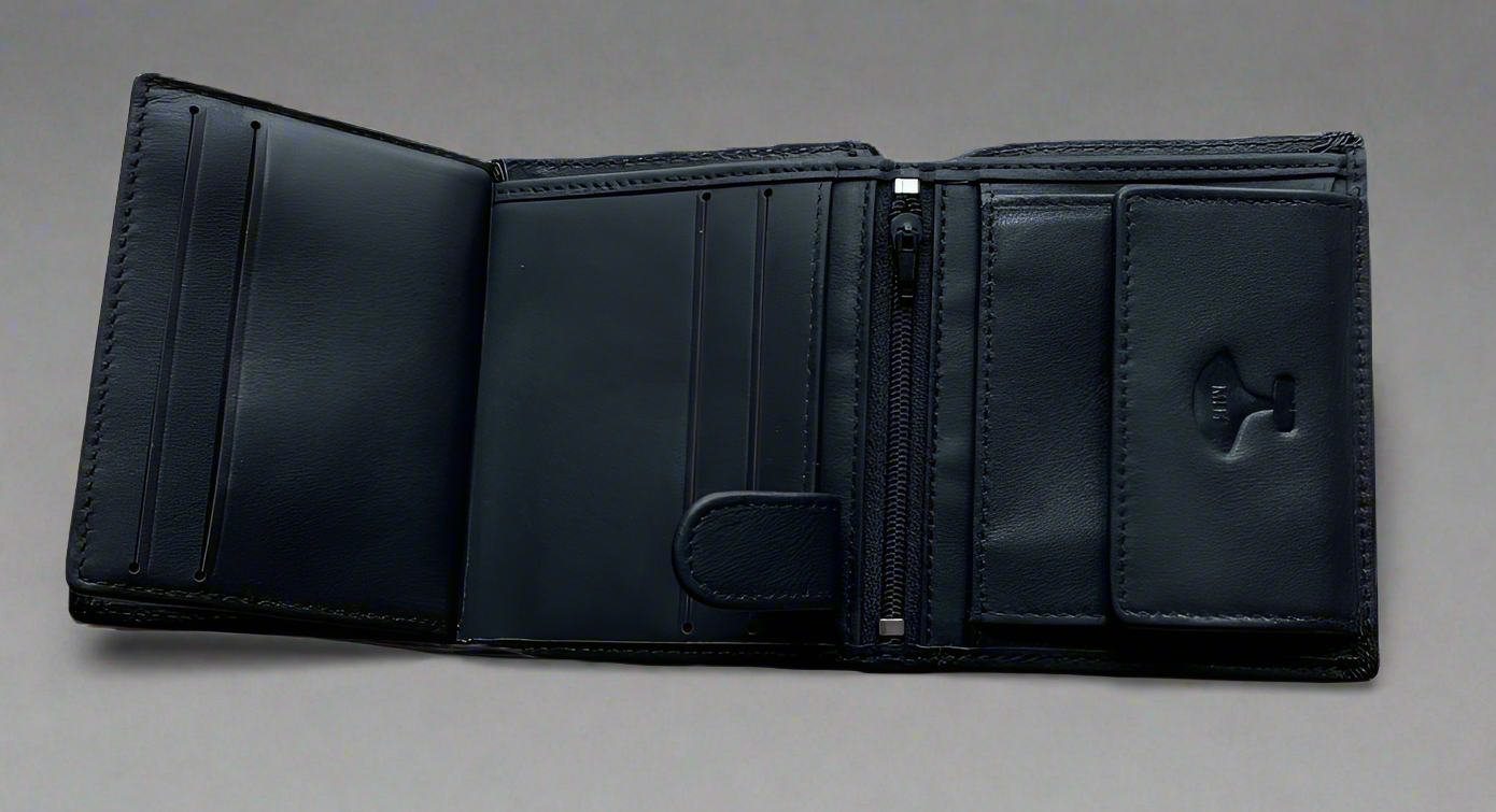 Leather wallet with sealskin 6 card pockets