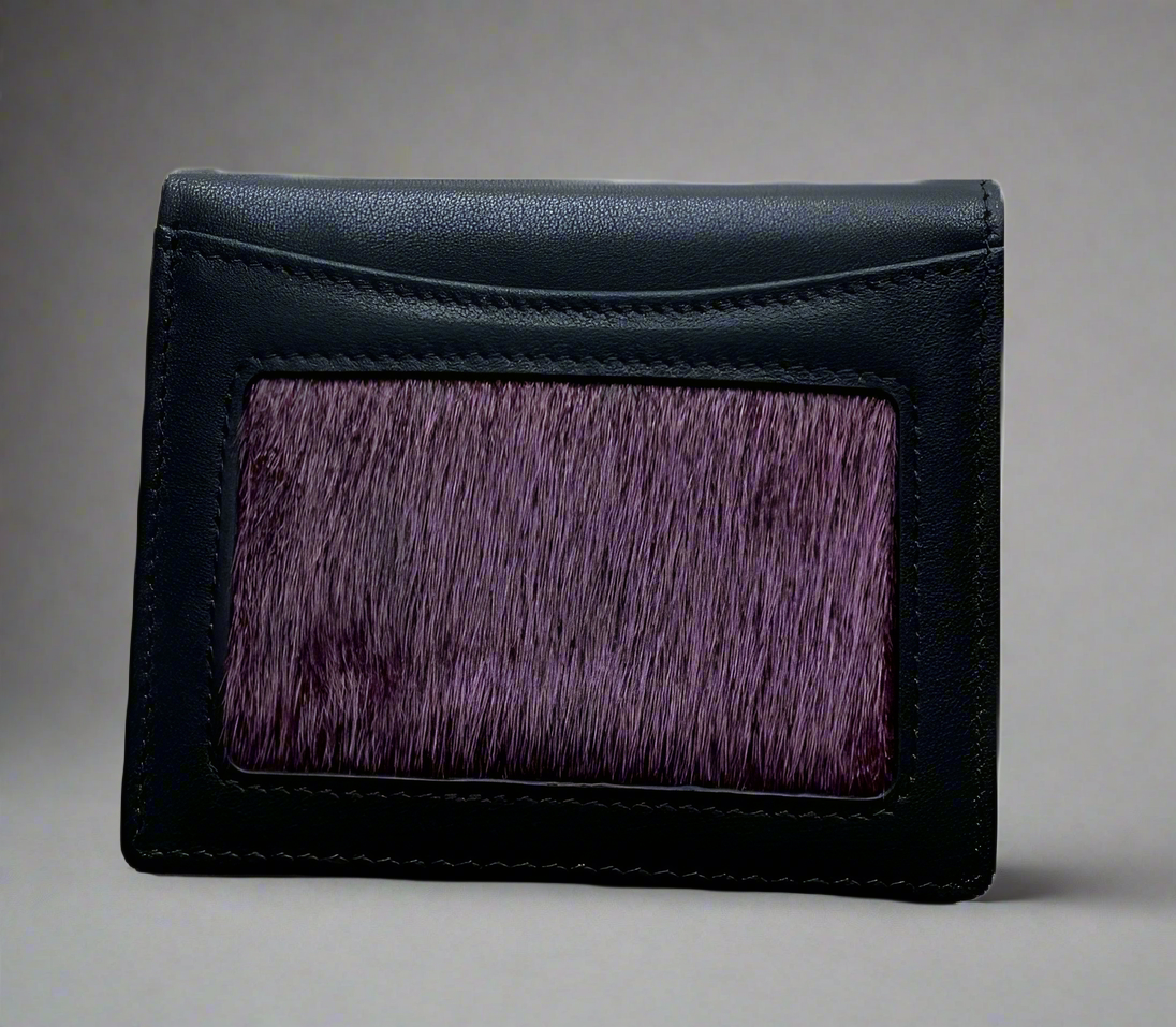 Leather wallet with sealskin 6 card pockets