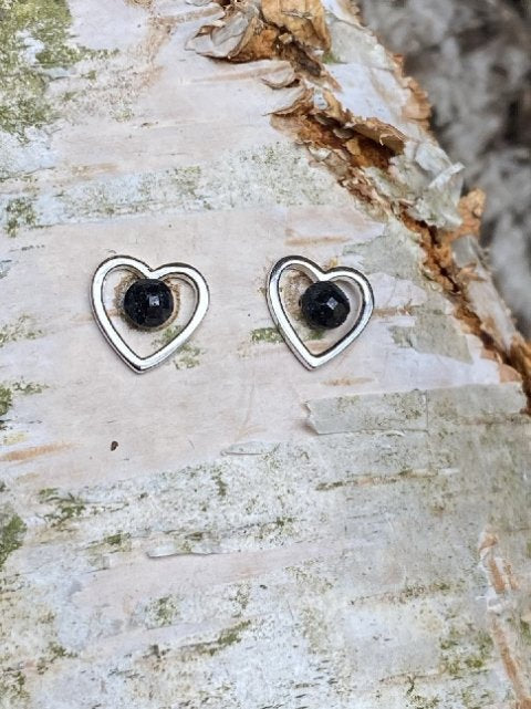 Aaja heart earrings with Nuummit in sterling silver 925