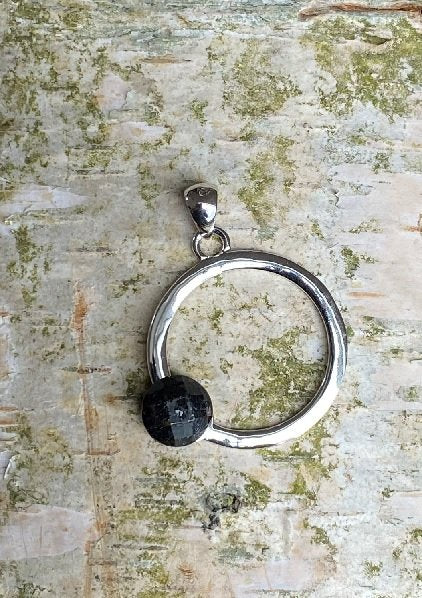 Kaalat Pendant in sterling silver 925 with Nuummitv